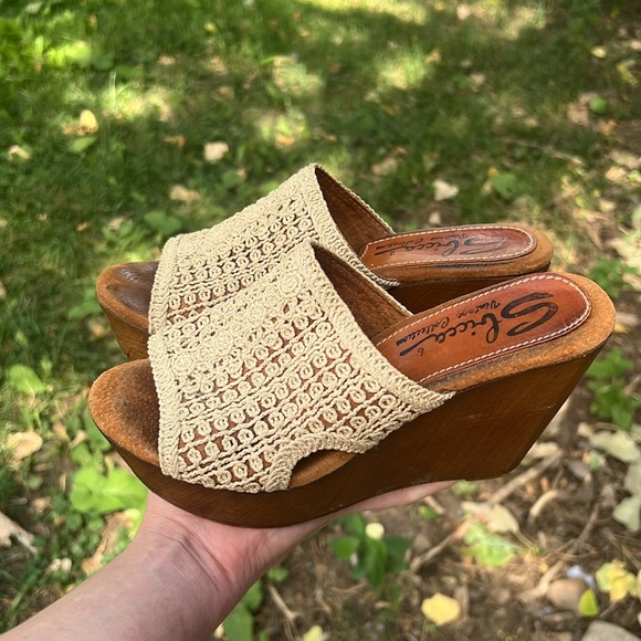 SBICCA vintage collection wedge sandal open toe wooden - Picture 9 of 10